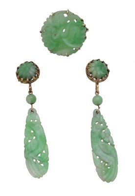 Lot 47 - A selection of jade jewellery.