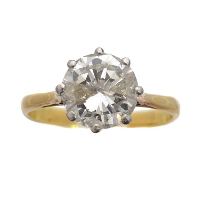 Lot 36 - A diamond single stone ring.