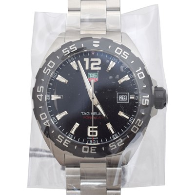 Lot 217 - A Tag Heuer Formula 1 quartz wristwatch ref. WAZ1110.BA0875.