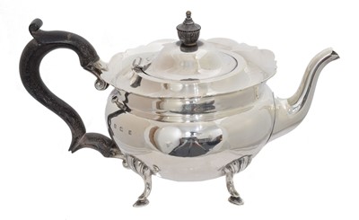 Lot 25 - An Edward VII silver teapot.