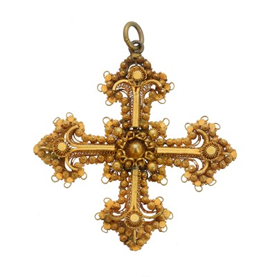 Lot 50 - A filigree Maltese cross pendant.