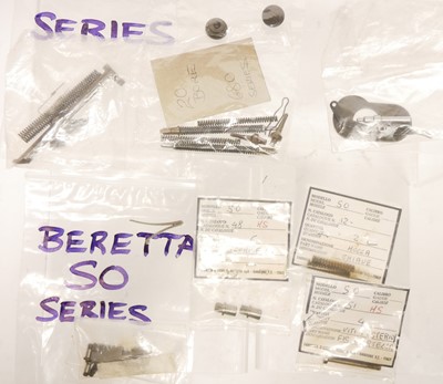 Lot 421 - Collection of Beretta SO and 680 spares.