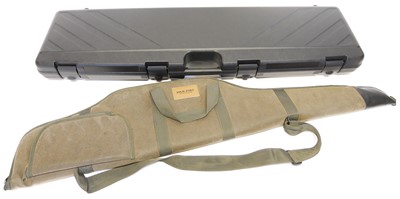 Lot 391 - Rifle or shotgun hard case with internal...