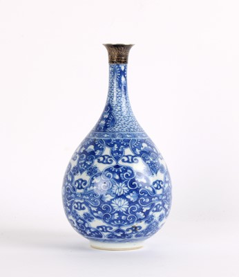 Lot 1 - A Chinese Export "Lotus" Bottle Vase