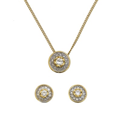 Lot 78 - A suite of 18ct gold diamond target jewellery.