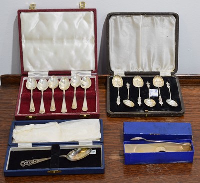 Lot 113 - A selection of silver flatware.