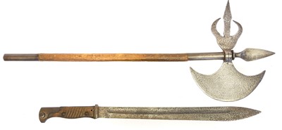Lot 172 - German WWI S.98/05 butcher bayonet, also a...