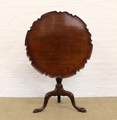 Lot 220 - A George III Mahogany Tilt-Top Tripod Occasional Table