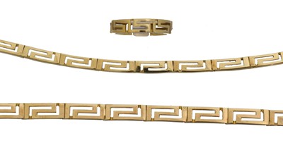 Lot 72 - A suite of jewellery.