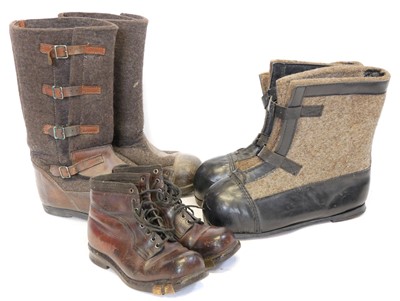 Lot 190 - German WWII Eastern Front / Winter footwear,...