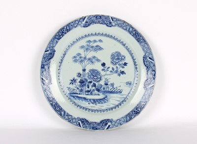 Lot 5 - An 18th Century Chinese Blue and White Export Charger