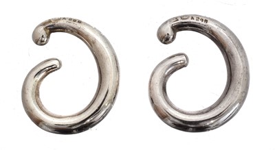 Lot 21 - A pair of Georg Jensen ear cuffs/hangers, no. A29B.