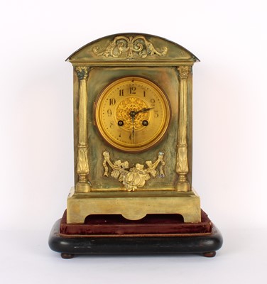 Lot 76 - A Late 19th Century French Brass Eight-Day Mantel Clock