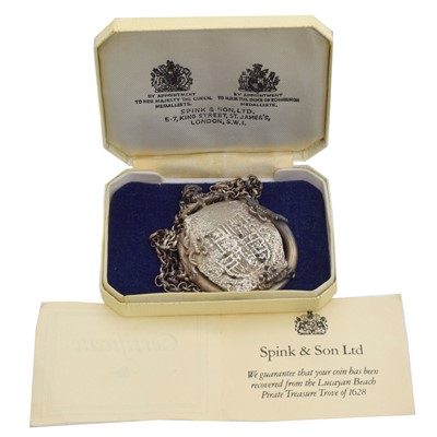 Lot 55 - A Spink and Son Ltd. Lucayan Beach Pirate Treasure of 1628 pendant.