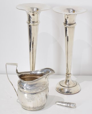 Lot 103 - A selection of silver.