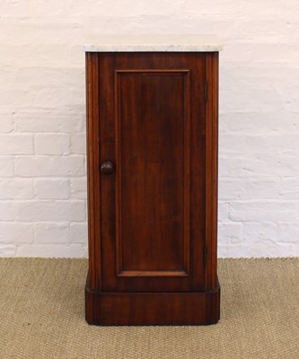 Lot 172 - A Victorian Marble Topped Mahogany Pot Cupboard