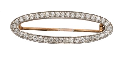 Lot 1 - An early 20th century diamond brooch.
