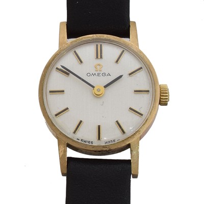 Lot 117 - A 1970s 9ct gold Omega manual wind wristwatch, ref. 511.5002.