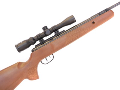 Lot 102 - Crossman Nitro Venom .22 air rifle, serial...