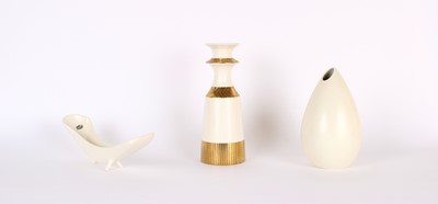 Lot 123 - Tall "Memphis" Vase by Colin Melbourne for Crown Devon
