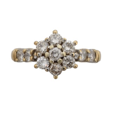 Lot 67 - A 9ct gold diamond cluster ring