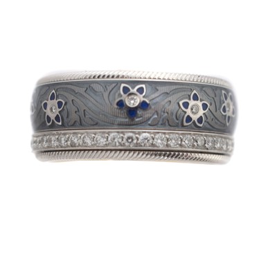Lot 70 - An 18ct gold Wellendorff 'Blueberry' diamond and enamel spinning band ring, retailed by Boodles