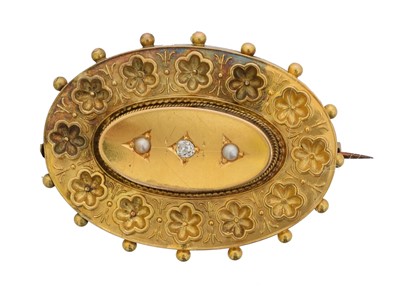 Lot 10 - A late Victorian 15ct gold diamond and split pearl brooch.