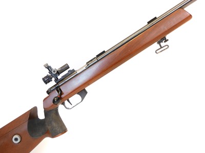 Lot 332 - Anschutz Super Match model 1813 .22lr bolt...