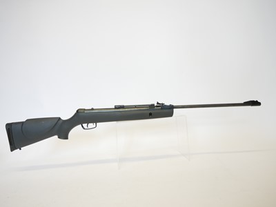 Lot 93 - Crossman Shadowmatic .22 air rifle, serial...