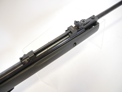 Lot 93 - Crossman Shadowmatic .22 air rifle, serial...
