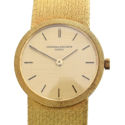 Lot 139 - An 18ct gold Vacheron & Constantin manual wind wristwatch.