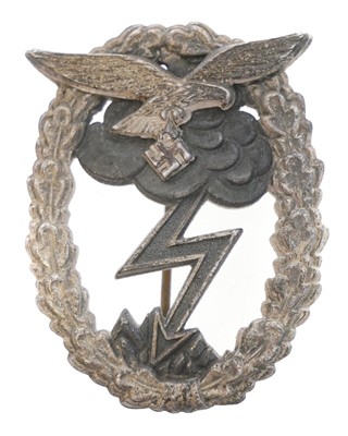 Lot 181 - German WWII Third Reich Ground Assault badge,...