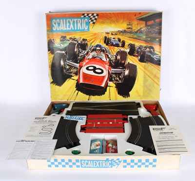 Lot 304 - A Scalextric "Club 60" Model Motor Racing Set