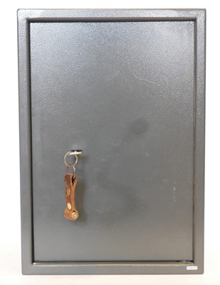 Lot 470 - Steel pistol or ammunition cabinet with one...