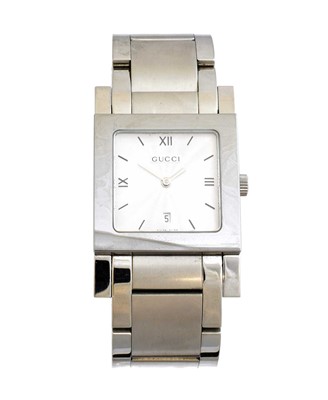 Lot 129 - A Gucci quartz wristwatch