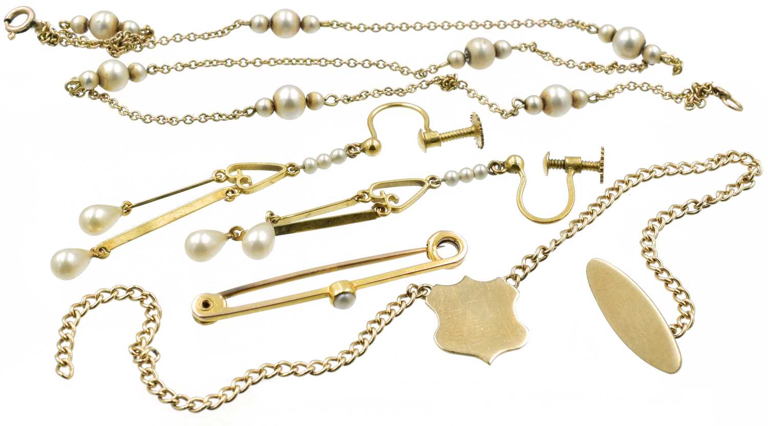 Lot 33 - A selection of imitation and split pearl jewellery, to include a 9ct gold chain, AF