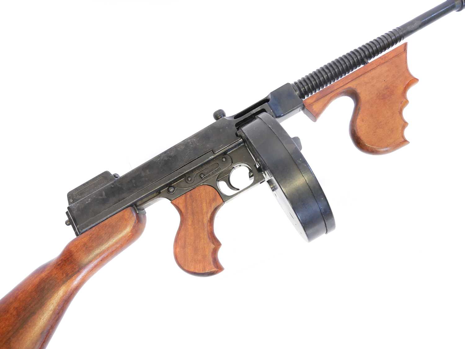 Lot 104 - Denix replica Thompson 1928 sub-machine gun....