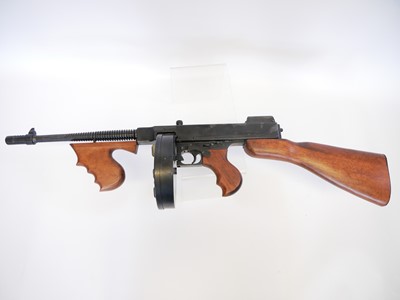 Lot 104 - Denix replica Thompson 1928 sub-machine gun....
