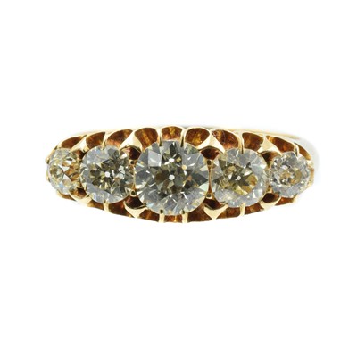 Lot 109 - A Victorian 18ct yellow gold and diamond five stone ring