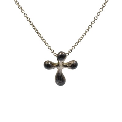 Lot 48 - A sterling silver Tiffany & Co. Peretti cross pendant