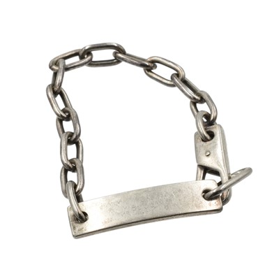 Lot 22 - A Gucci ID bracelet