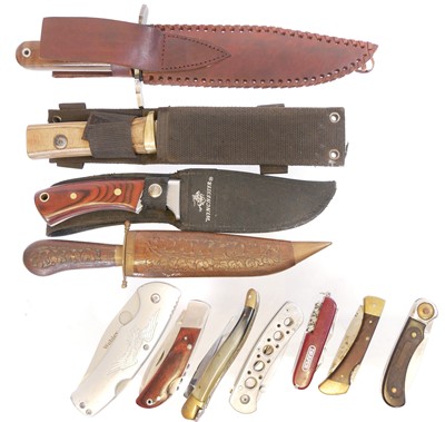 Lot 178 - Collection of knives, to include a Winchester...
