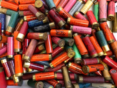 Lot 556 - Over one hundred and twenty five mixed...