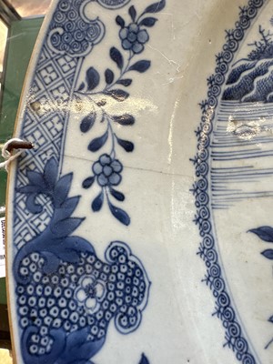 Lot 86 - An 18th Century Chinese Export Blue and White Charger