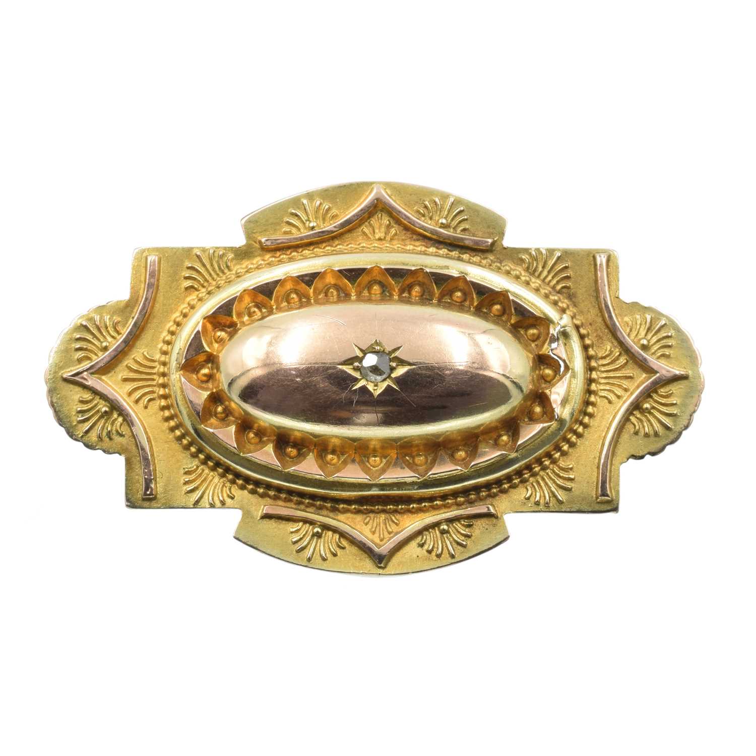 Lot 15 - A 9ct gold Victorian brooch