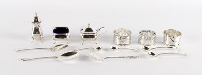 Lot 26 - A Group of Small Silver and White Metal Items