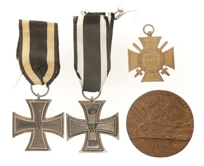 Lot 27 - Two German WWI Iron Crosses and a 1914-1918...