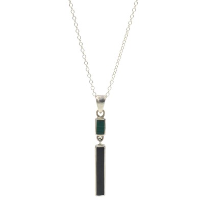 Lot 112 - A malachite and onyx pendant, set in silver