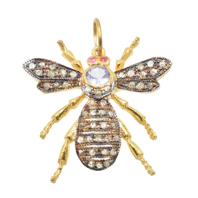 Lot 177 - A tanzanite, spinel and diamond insect pendant