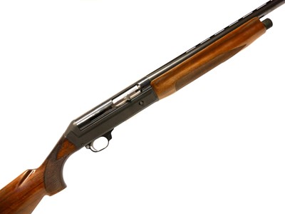 Lot 613 - Benelli 12 bore semi-automatic shotgun, serial...